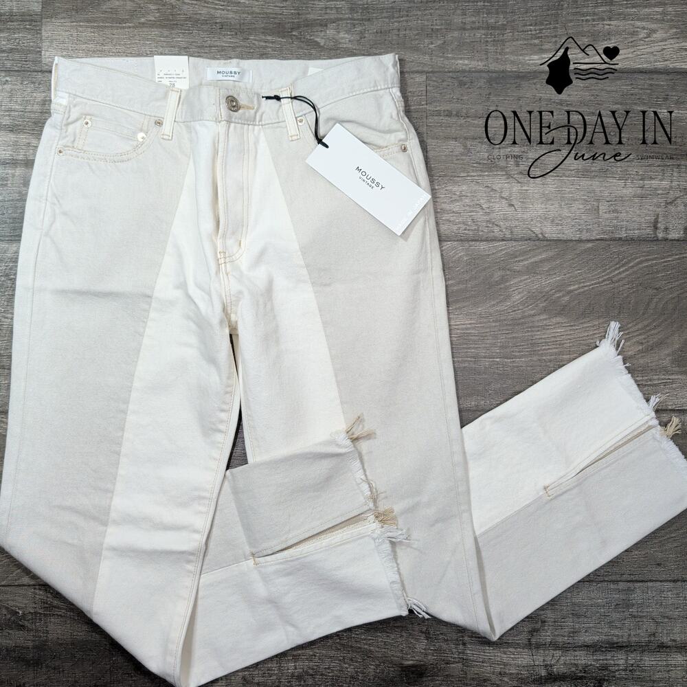 Moussy Vintage Raintrec Straight Jeans White Split Raw Hem NWT Size 6 (28)